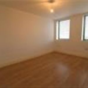 Cambridge Road, Bedford - Photo 2