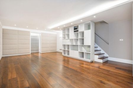 6 bedroom terraced house to rent - Photo 4