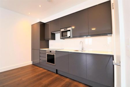 4 bedroom apartment to rent - Photo 5