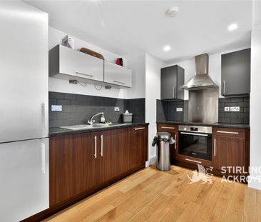 Quaker Street, Shoreditch, London, E1 6ST - Photo 1