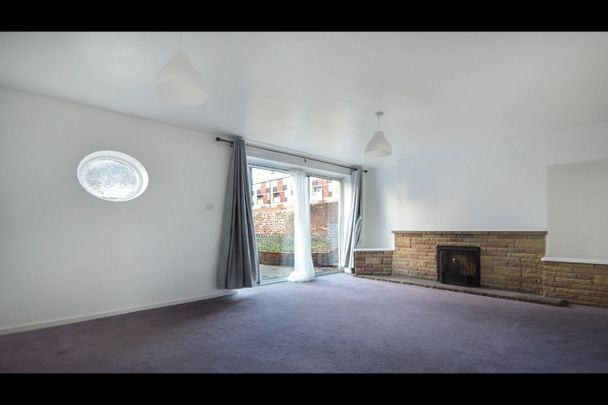 3 Bed End Terrace, Corelli Road, SE3 - Photo 1