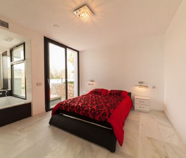 Villa for Rental in Javea - Photo 3