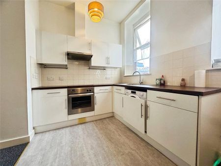 1 bedroom apartment to rent - Photo 2