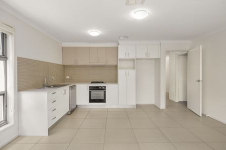 58 Cocoparra Crescent, Crace ACT 2911 - House For Rent | Domain - Photo 4
