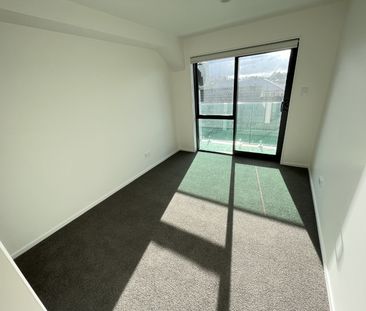 Easy Apartment Living - Photo 2