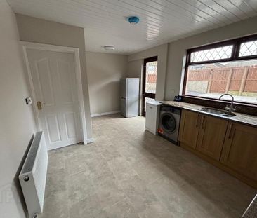 33 Churchill Place, Waringstown, BT66 7QS - Photo 4