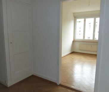 2-ZIMMERWOHNUNG MIT BLICK AUF SPALENTOR! - Foto 3