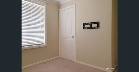 Spacious Home with Modern Finishes and Perfect Entertaining Spaces... - Photo 5