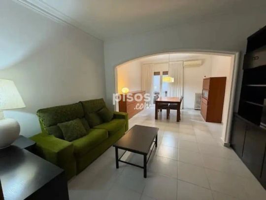 Piso en alquiler en Carrer de Roca i Batlle - Photo 1