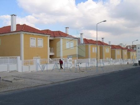 Moradia T3 em Lisboa - Photo 3