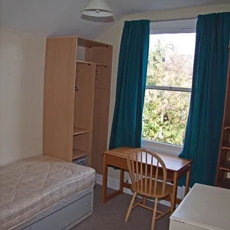 Springfield Road, Cambridge £2,200 pcm ⓘ The monthly or weekly payment required by the landlord. Read our glossary page , 4 bedrooms, mid terrace house, to let * Tenant info - Photo 1