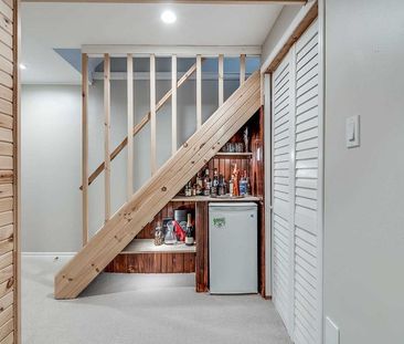 For Lease - 220 William Roe Boulevard, Newmarket, Ontario - Photo 5