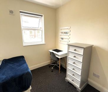 4 bedroom house share to rent - Photo 4