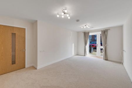 2 bedroom retirement property to rent - Photo 5