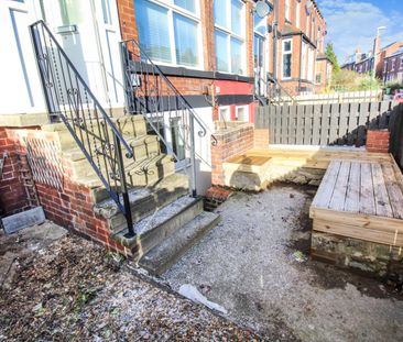 4 bedroom terraced house to rent - Photo 4