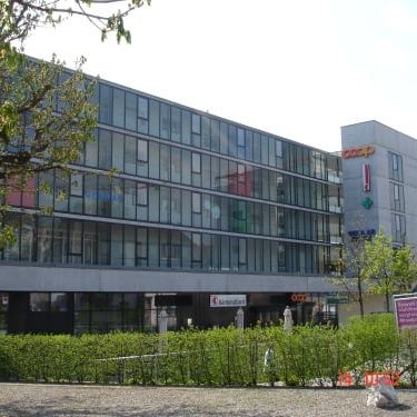 Im Dorfzentrum von Oberwil - Photo 2