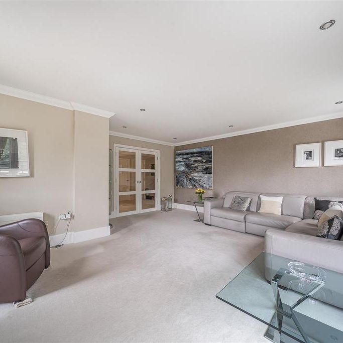 3 bedroom apartment to rent - Photo 1