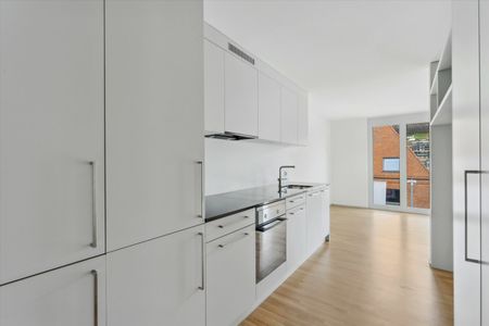 "2½-room apartment - Directly at the train station!" - Photo 5