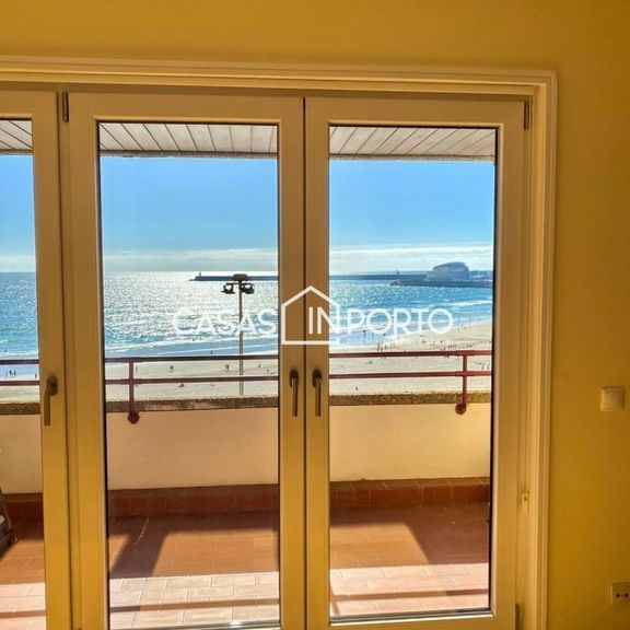 4 bedroom luxury Flat for rent in Matosinhos, Distrito do Porto - Photo 1