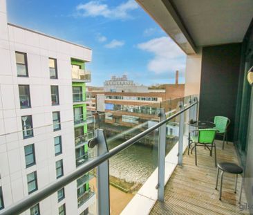 Gavin Bank, Geoffrey Watling Way, Norwich - Photo 1