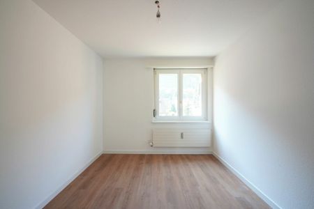 teilsanierte Wohnung mitten in Kreuzlingen! - Photo 2