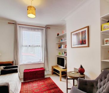 2 bedroom terraced house to rent - Photo 4