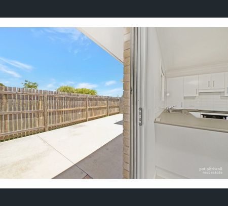 98 Leamington Street, Berserker, Qld 4701 - Photo 3