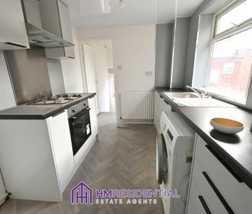 3 bedroom flat to rent - Photo 5