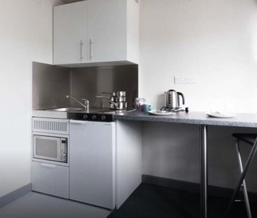 Studio to rent - Photo 5