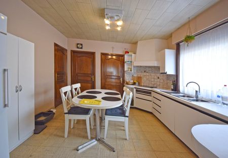 RUIME WONING MET 3 SLAAPKAMERS EN TUIN - Photo 5