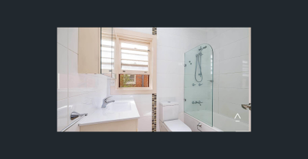 Modern two-bedroom apartment in one of Kirribilli's most sought-after locations - Photo 5