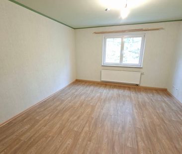 * S-OBERTÜRKHEIM: Tolle 2,5-Zi.-Whg. mit hochwertiger EBK * Badezim... - Photo 1