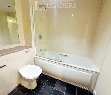 2 bedroom apartment to rent Avoca Court, 21 Moseley Road, Birmingha... - Photo 3