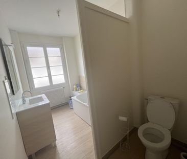 Location Appartement 3 pièces 66m² LE CREUSOT 71200 - Photo 6