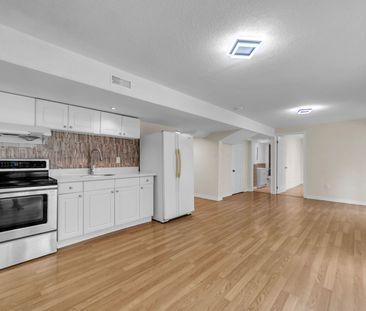 For Lease - 47 Medoc Place, Vaughan, Ontario - Photo 6