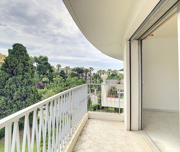 Location Appartement 1 pièce 32m² NICE 06000 - Photo 4