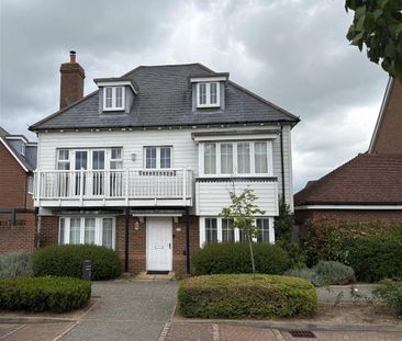 5 bedroom detached house to rent - Photo 1