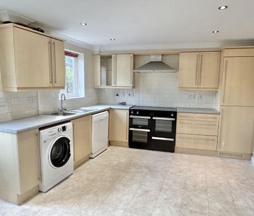 3 bedroom townhouse to rent - Photo 2