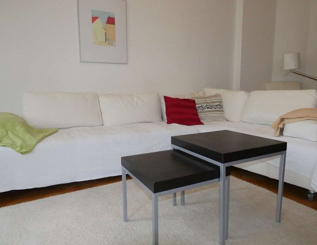 Oststadt – Hochwertig möblierte Altbauwohnung mit Internetanschluss! - Photo 1