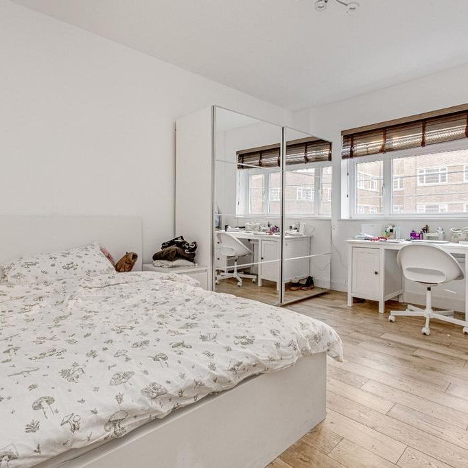 3 bedroom flat to rent - Photo 1