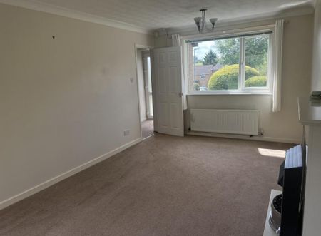3 bedroom link detached house to rent - Photo 5