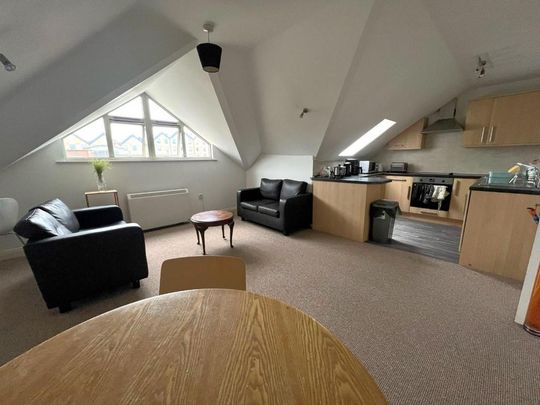 2 bedroom flat to rent - Photo 1