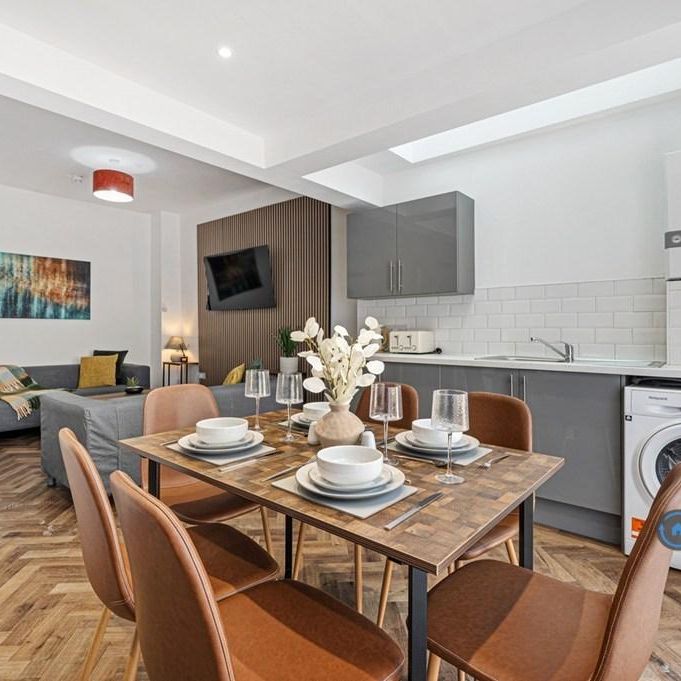 1 bedroom in a house share to rent - Photo 1