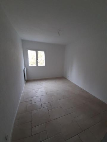 Appartement T5 en duplex à louer - GRENOBLE – 19 allée du jardin hoche - Photo 2