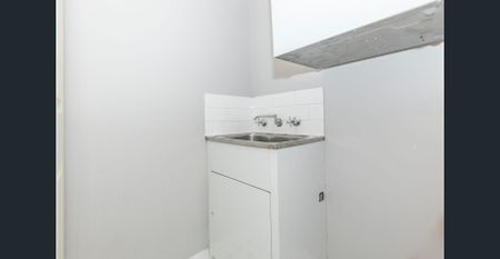 Cozy 2 x 2 Apartment in East Perth! - Photo 5