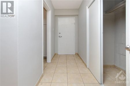 222 Maclaren - Photo 5