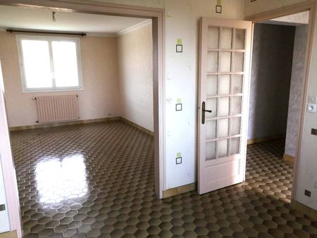 Location / Maison T4 - Photo 3