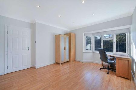 West Barnes Lane, Motspur, KT3 - Photo 3