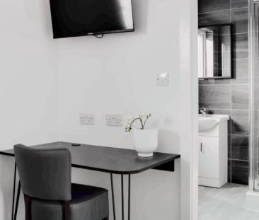 2 Beds 6 Baths - Photo 6