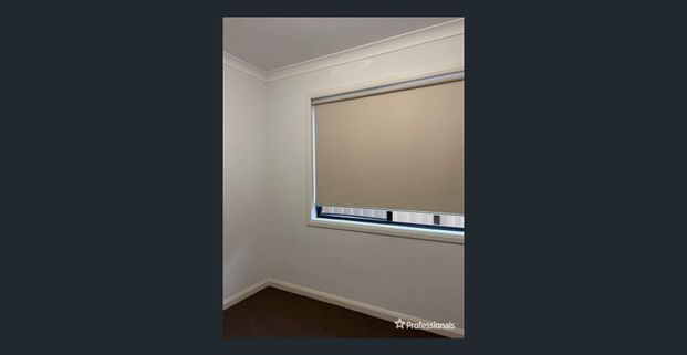 Charming 5-Bedroom Family Home in Cairnlea - 240 Station Road - Photo 1